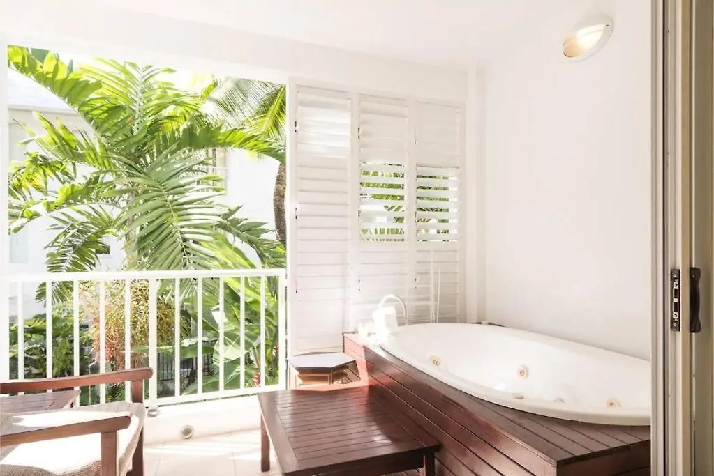 Oasis At The Beach Club: A Tropical Chic Retreat بالم كوف أستراليا