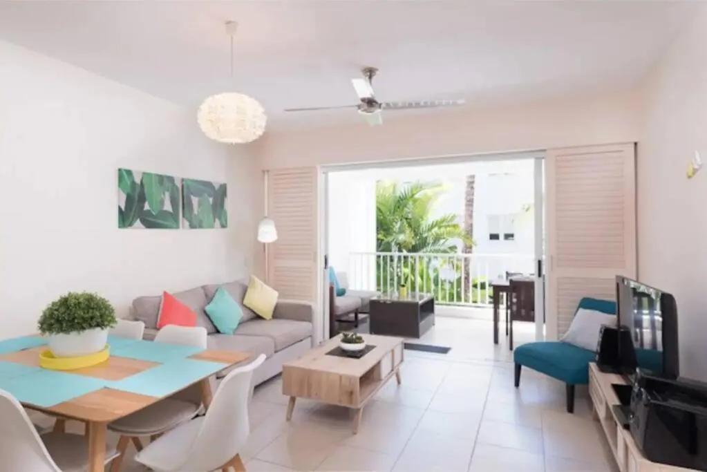 Oasis At The Beach Club: A Tropical Chic Retreat بالم كوف 0*,  أستراليا